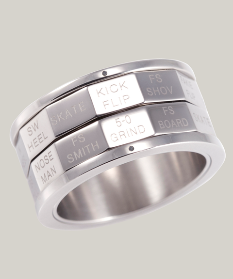 ULTIMATE TRICK RING